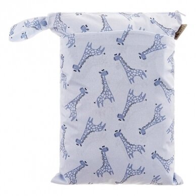 Happy Bear daugkartinių sauskelnių krepšys ,,Blue giraffe"