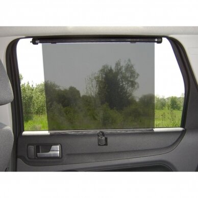 Reer lango apsauga nuo saulės automobilyje  2